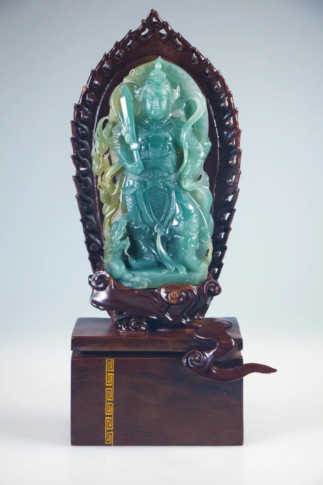 秦紫玉如何鉴别和作用,秦紫玉与和田玉的区别