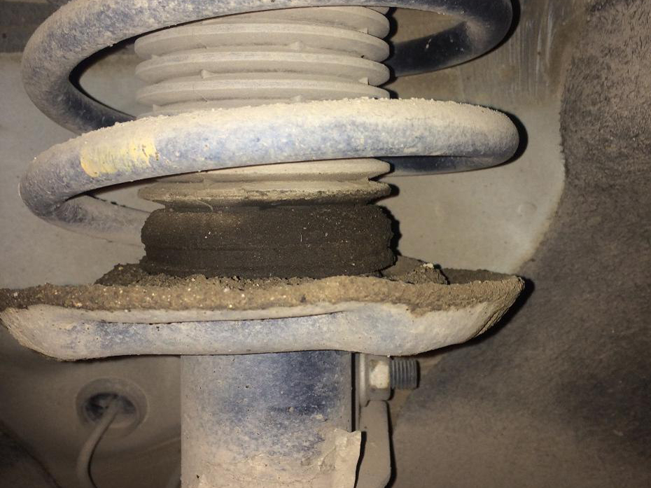 明锐车底盘异响解决办法,明锐左打死底盘异响