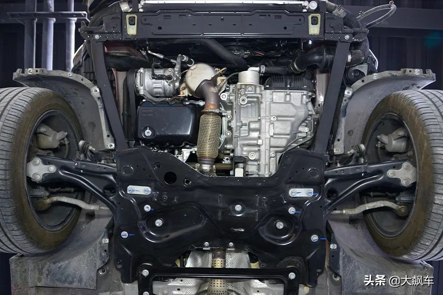 拆开底盘一目了然,老款法系车底盘解析