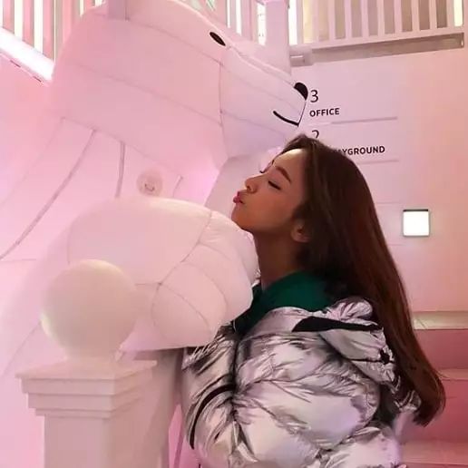 双十一大牌羽绒服打折,双十一购物狂欢节冲锋衣冬