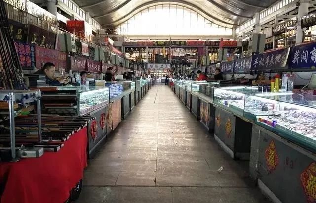 以前的洋货市场,洋货市场