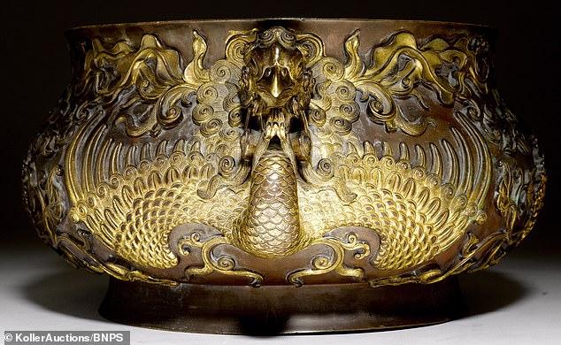 一德国人家里用来装网球的大碗，竟是价值3500万的中国*物文**