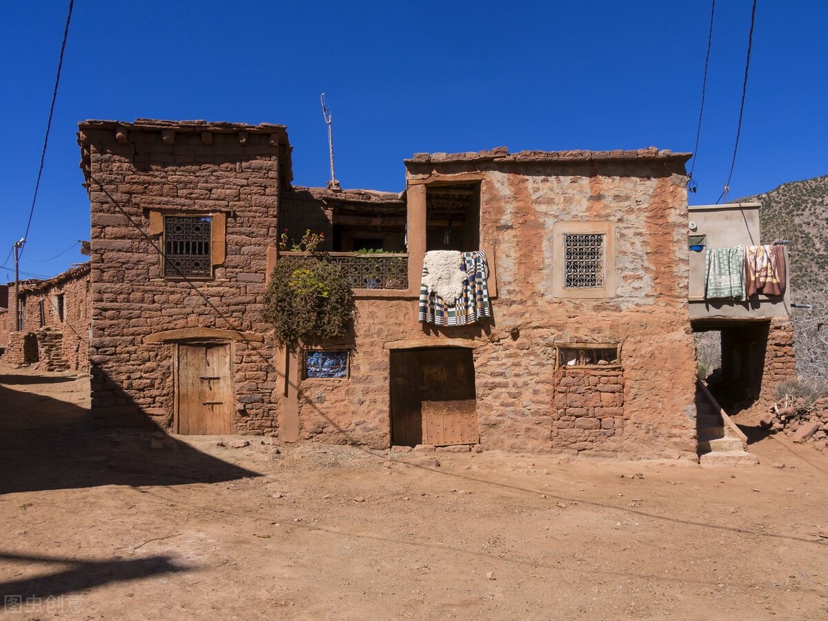 怀疑朋友被骗进传销了怎么办,如果被骗进传销了会怎样