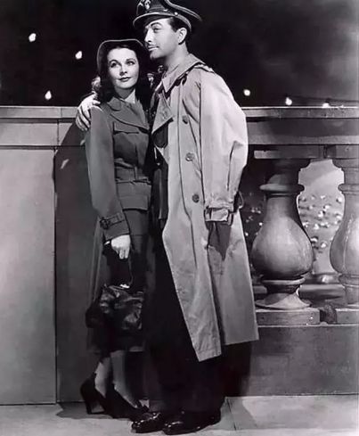 打架、裸奔在英国看场球赛,我的三观崩塌了:说好的绅士风度呢?