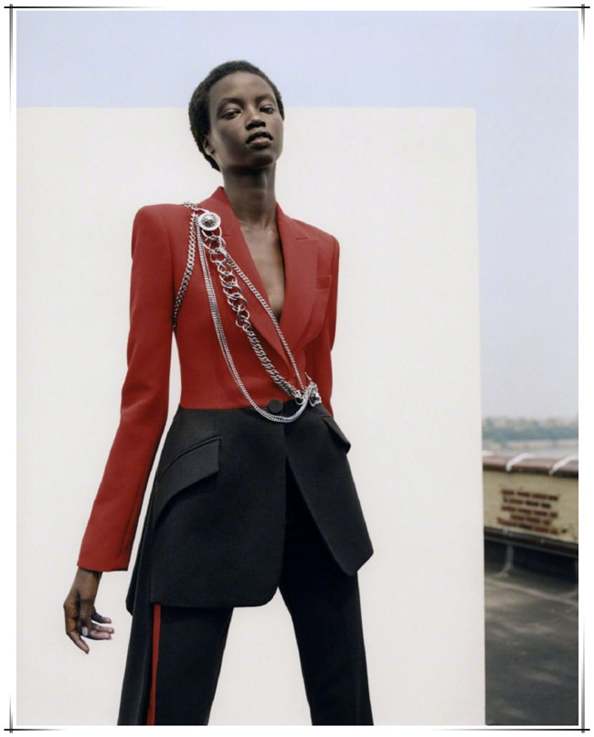 周迅一身红裙,周迅惊艳的穿衣风格