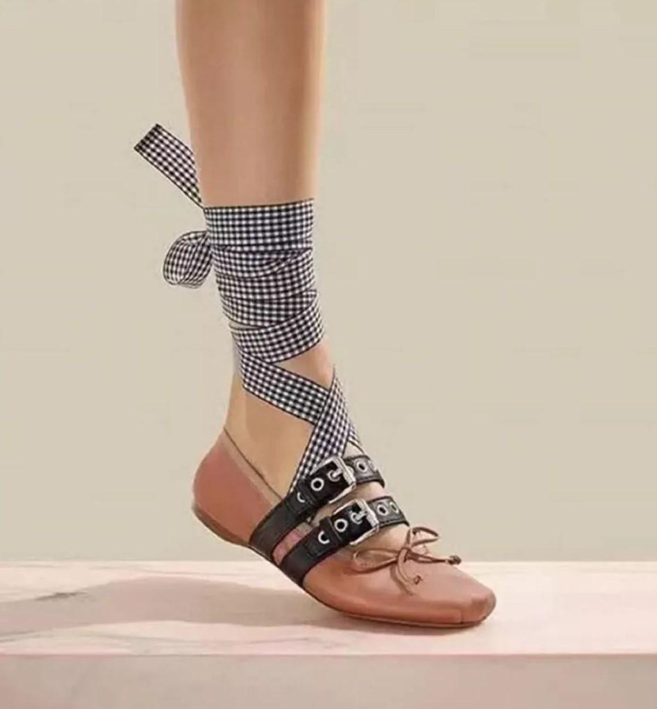 哪个品牌鞋子可以根据脚型定制,买鞋子穿才好看