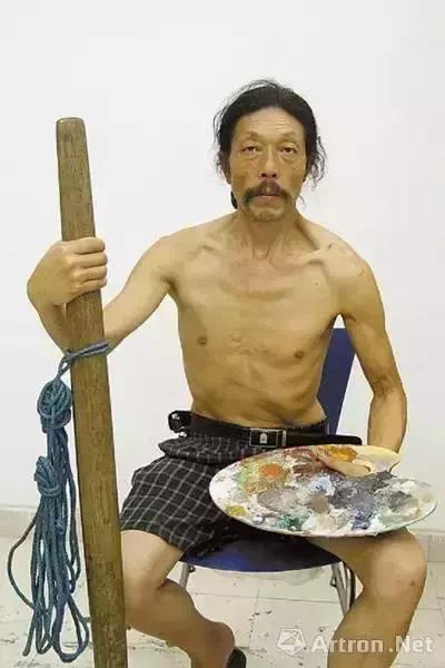 美术生哭完了继续画,气哭老师的美术生