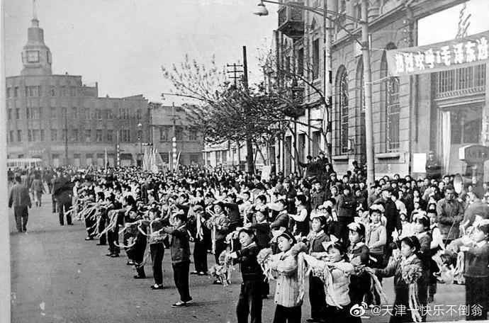 天津绝版老照片,不太老的天津老照片
