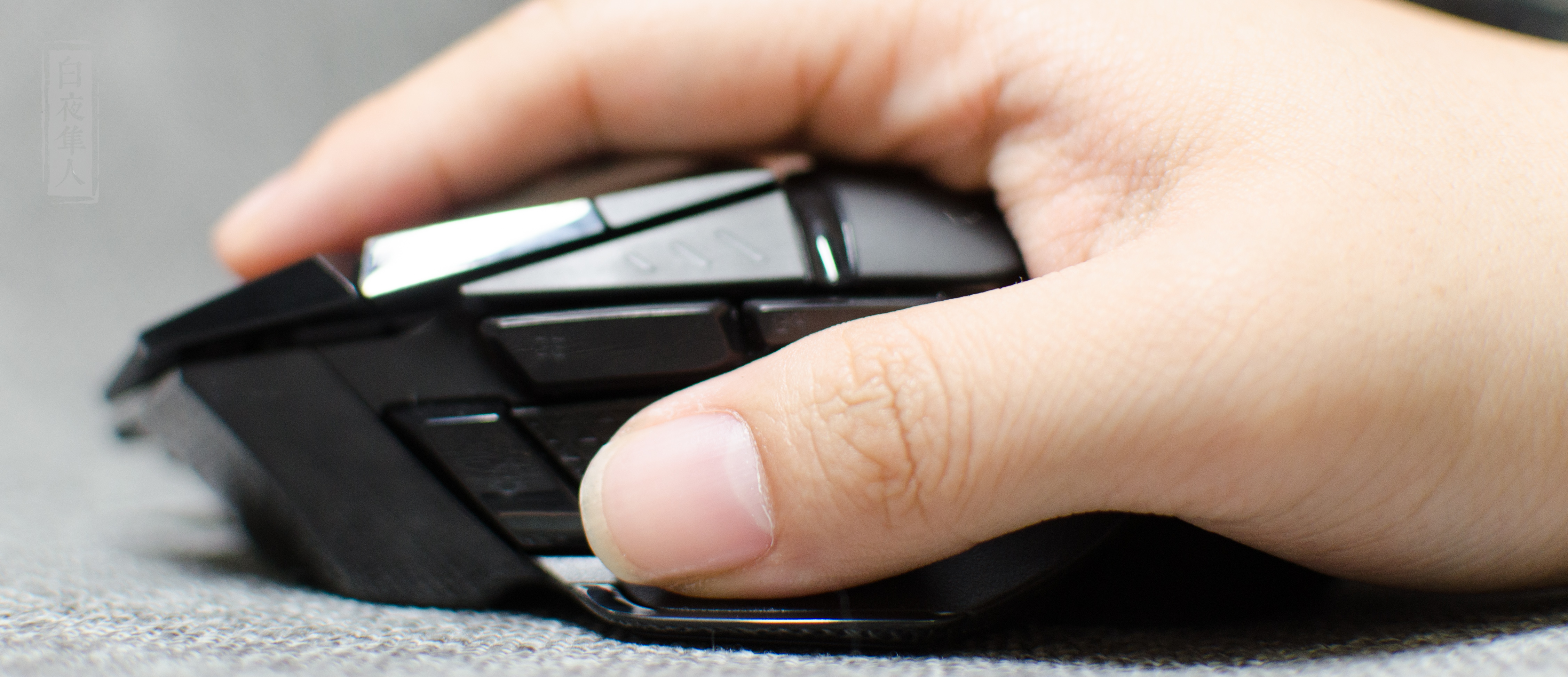 罗技g502lightspeedg502创世者双模式,罗技g502无线版怎样