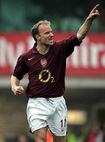 荷兰十大足球教练,荷兰十大巨星排行榜