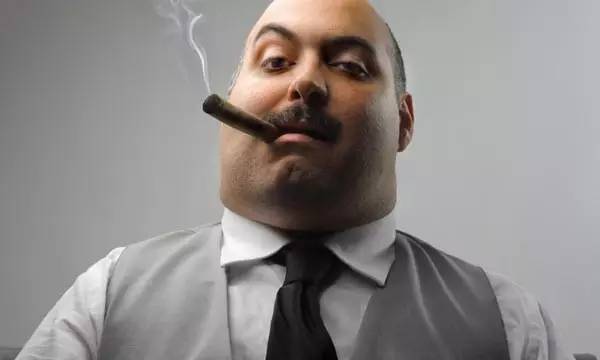 会埋怨的人,会抱怨但是会把活干好的人