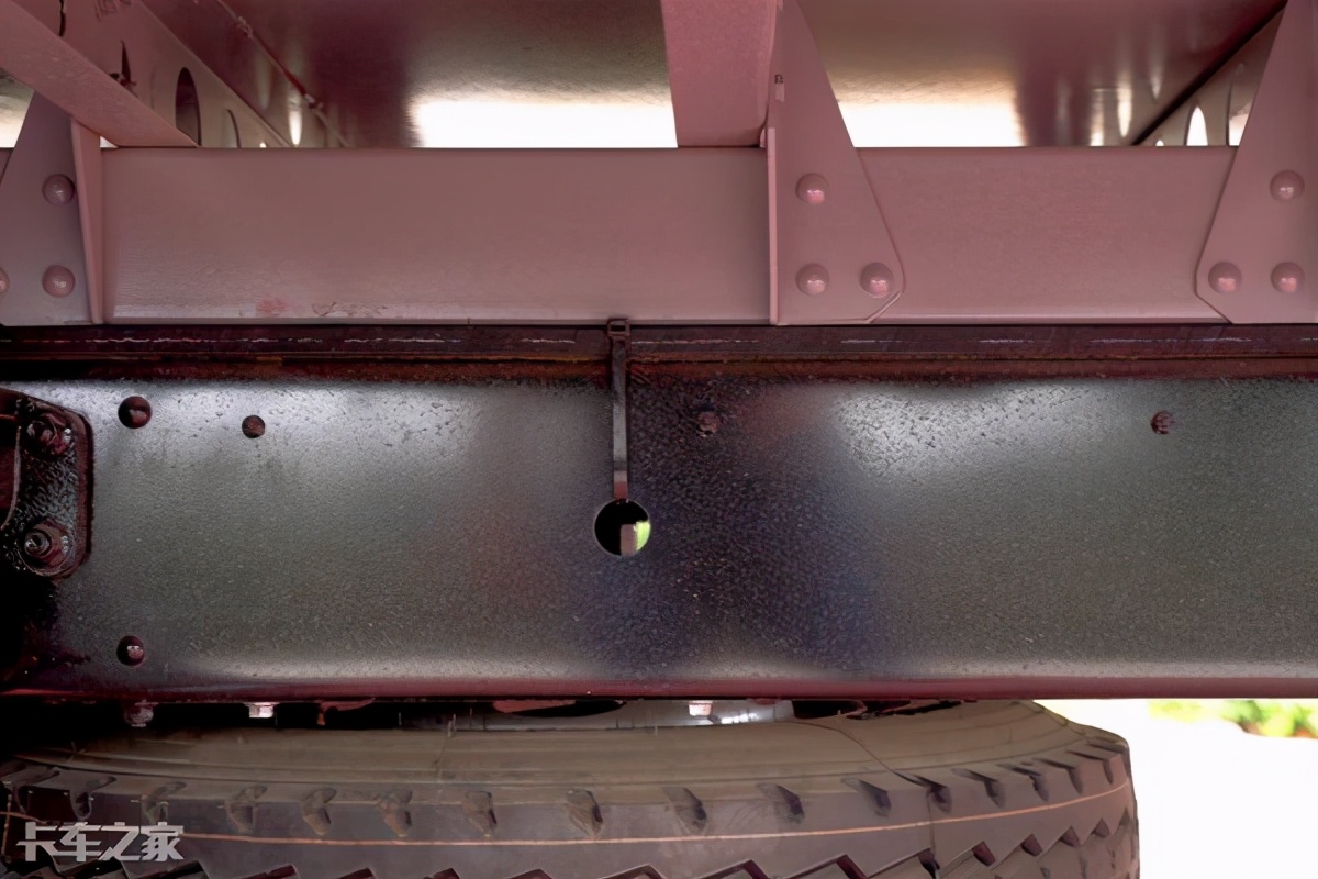 货厢更大动力更强，卧铺变双人床，领航ES5堪称麦客好伙伴