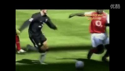 球王假装老人踢足球,内马尔假摔和c罗假摔哪个多