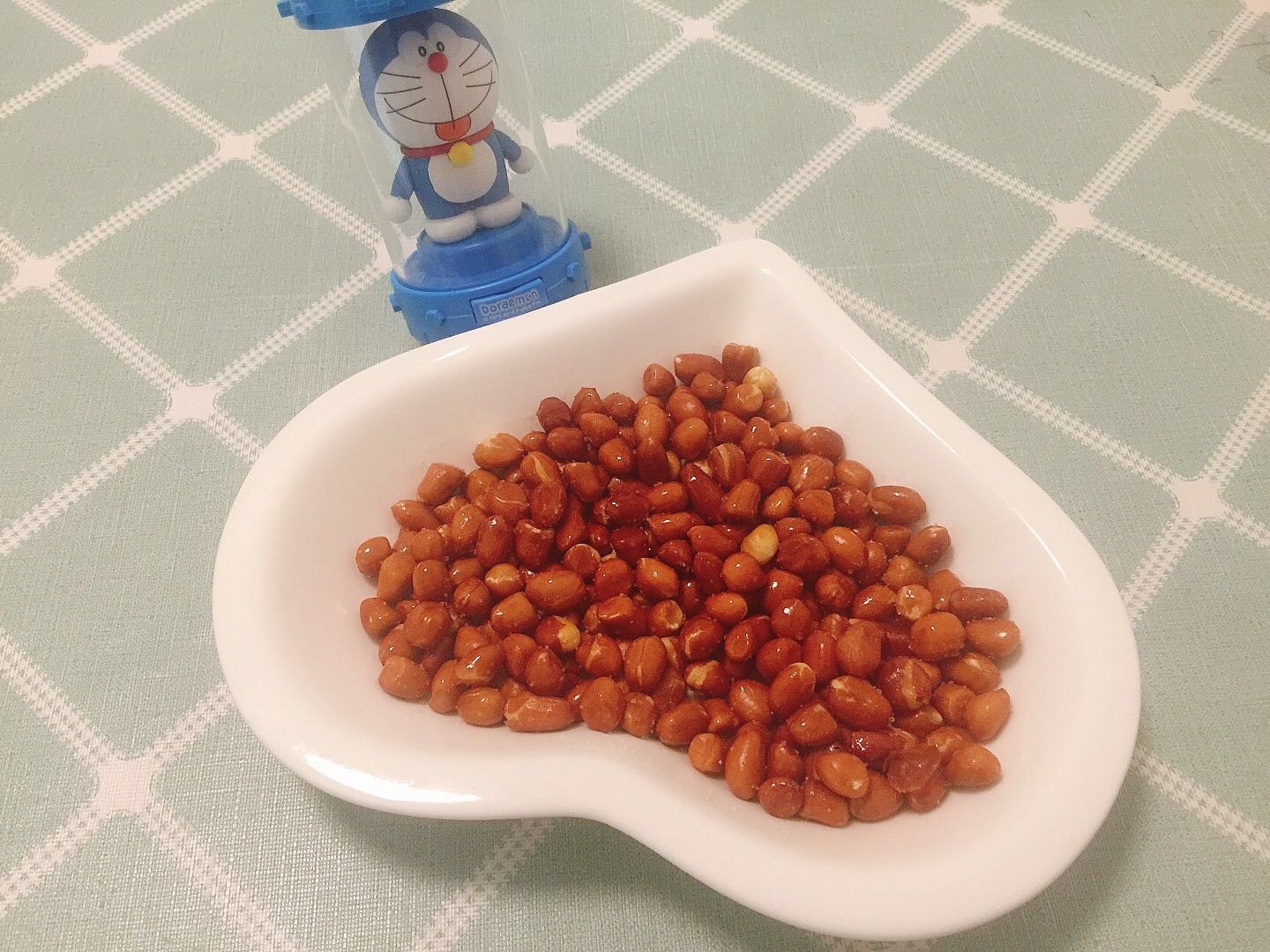 炒过的整个花生米返潮了怎么办,炒花生的盐可以反复炒几次