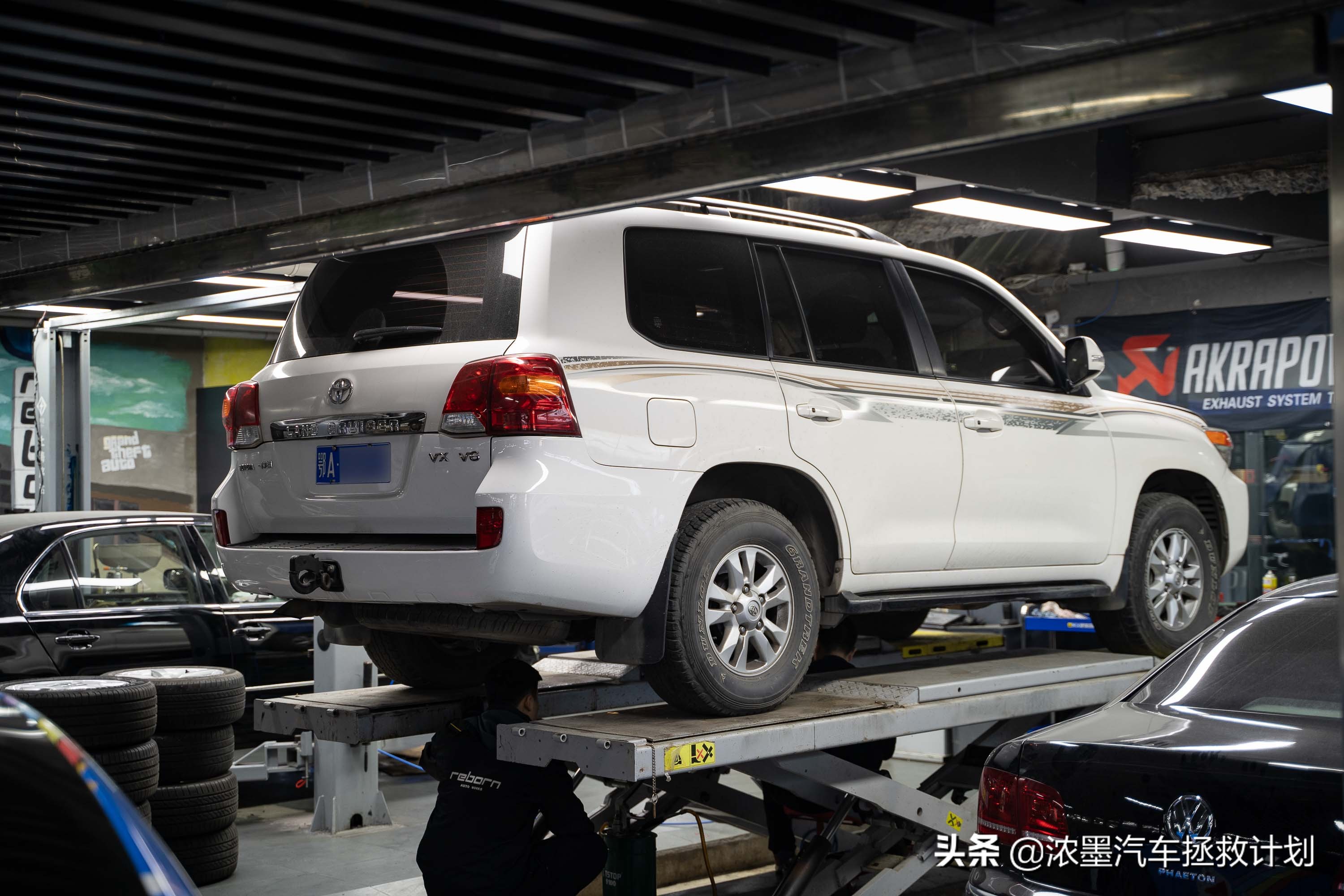 丰田霸道酷路泽带你翻山越岭,丰田兰德酷路泽低速4驱越野模式