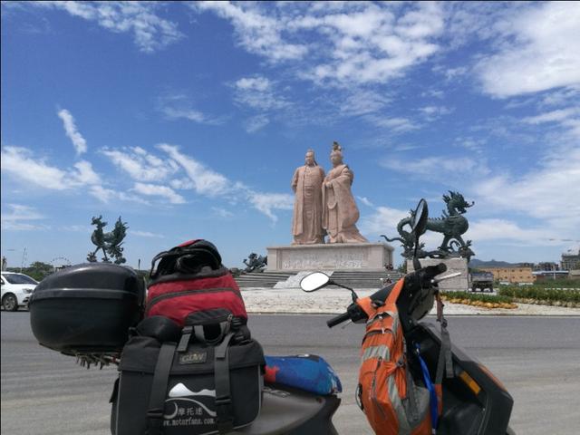 一人一车全程639公里,一人一车骑行1100公里回家