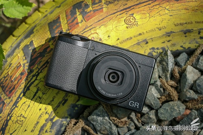 相机测评：理光GR3扫街拍照神器6199元买的不只是情怀