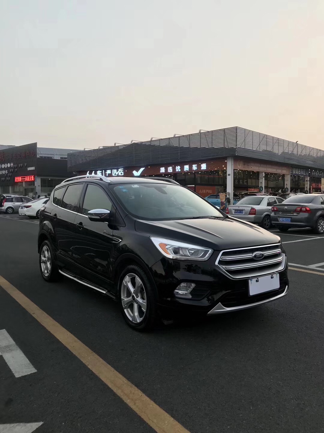 银色新款福特翼虎,2020款福特suv翼虎