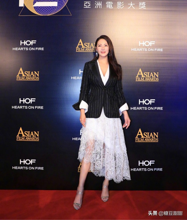 身高158体重150斤肩宽胖mm穿衣搭配,肩宽背厚胸大腰细怎么穿