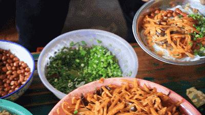 正宗柳州螺蛳粉怎么做的教程,正宗柳州螺蛳粉的做法源头