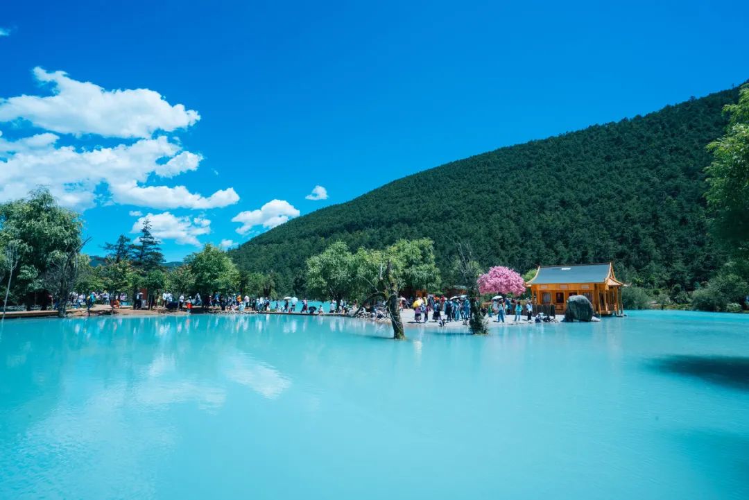 丽江是一个让人念念不忘的地方,丽江一个充满诗情画意的地方