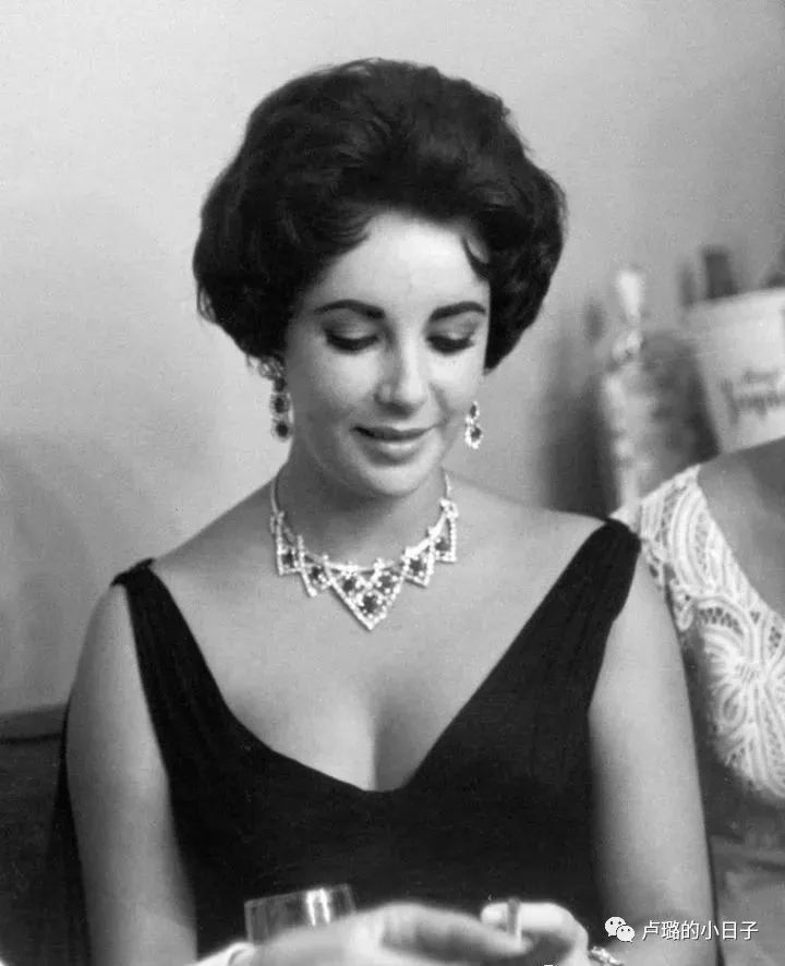 女明星珠宝首饰大比拼高清,女明星都戴什么珠宝