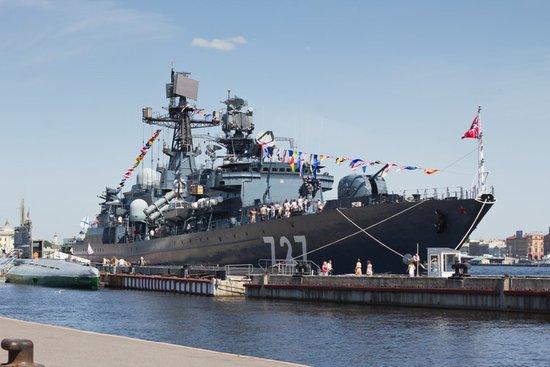 中国盾舰vs韩国神盾舰,中俄伊三国战舰