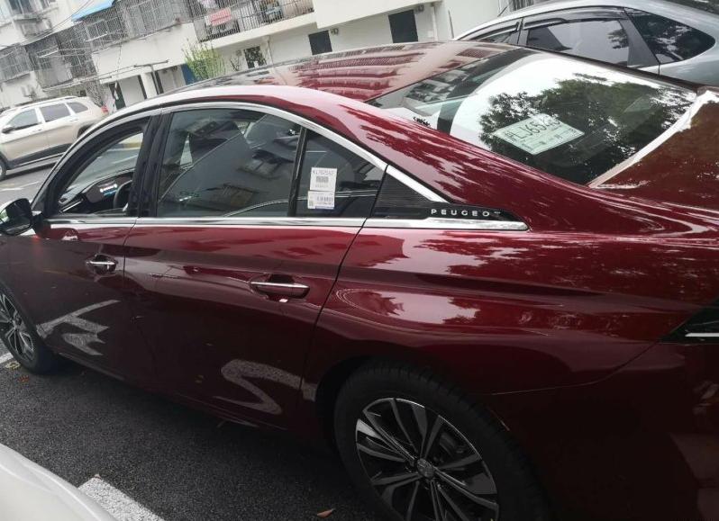 16年标致5081.8t当年落地多少钱,标致508l1.6t和1.8t哪个更值得购买