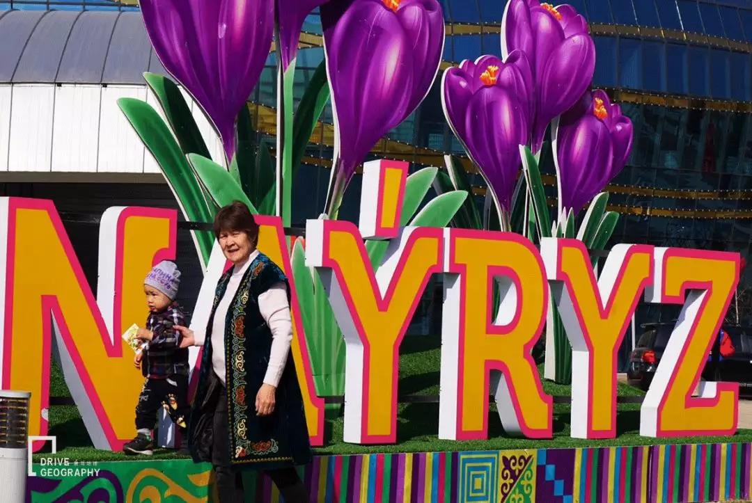 中国牌照车在国外自驾游,开中国牌照车去外国