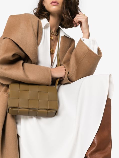 时尚小众云朵包,云朵包和枕头包