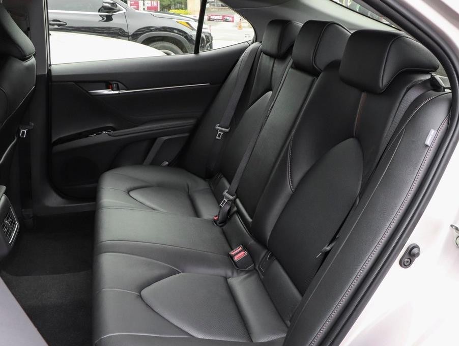 丰田凯美瑞价格2021款2.5排量油耗,2021款凯美瑞2.0油耗实测