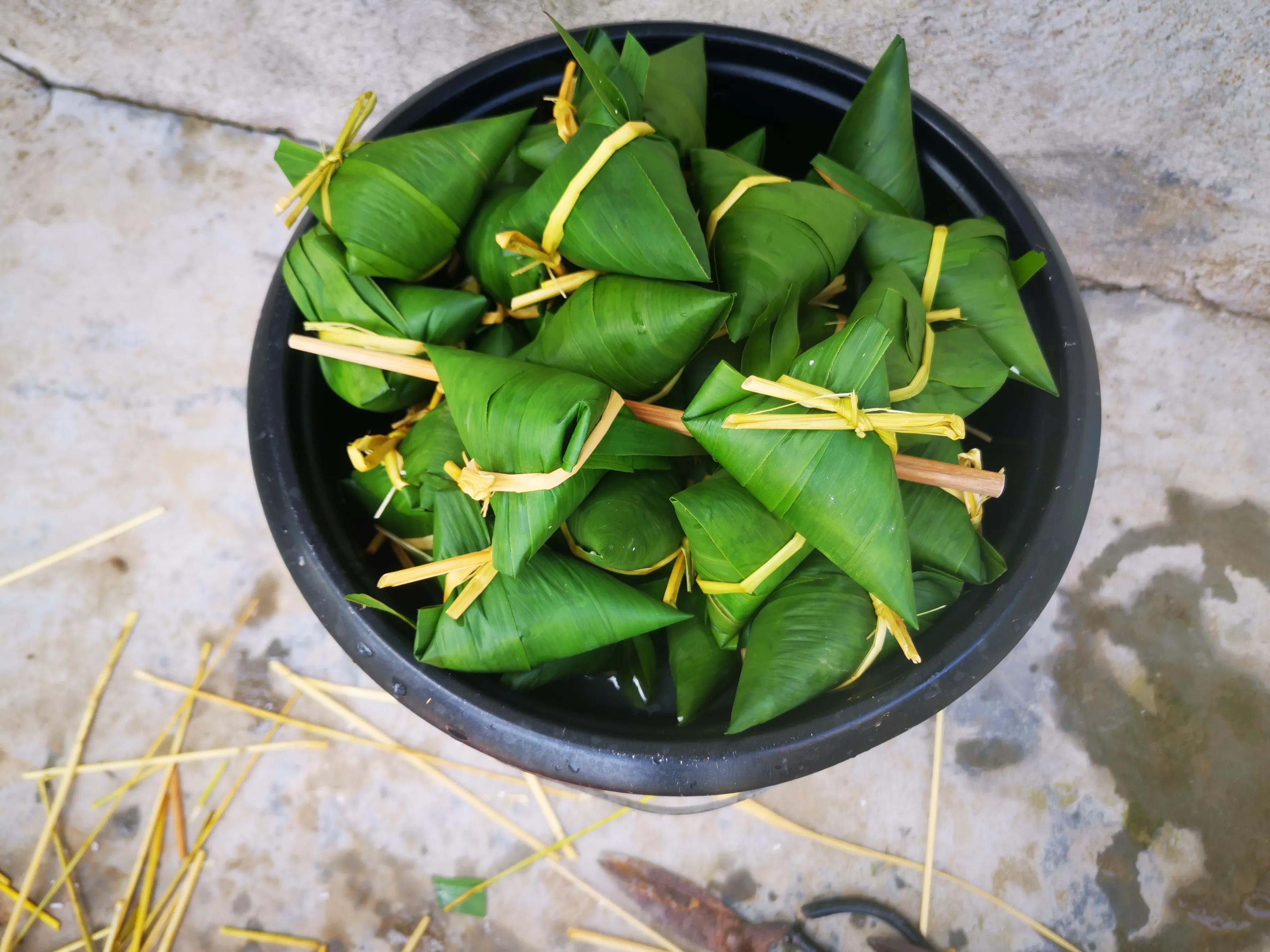 一年四季包粽子卖能挣钱吗,在家包粽子去街上卖能挣多少钱