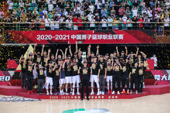 广东宏远华南虎logo,广东宏远改过标志吗