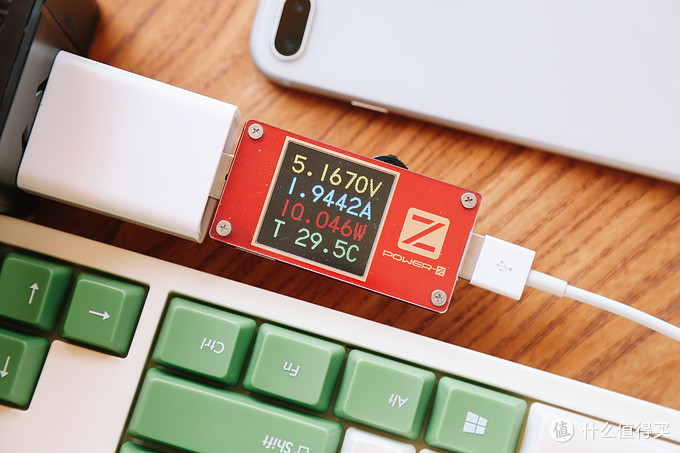 iphone无线充跟数据线有什么区别,iPhone数据线和充电头推荐