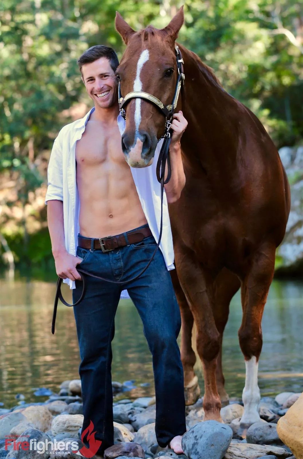 澳大利亚慈善消防员,澳大利亚消防员写真台历