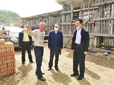 扶贫路上致敬一线驻村干部,致敬一线扶贫干部