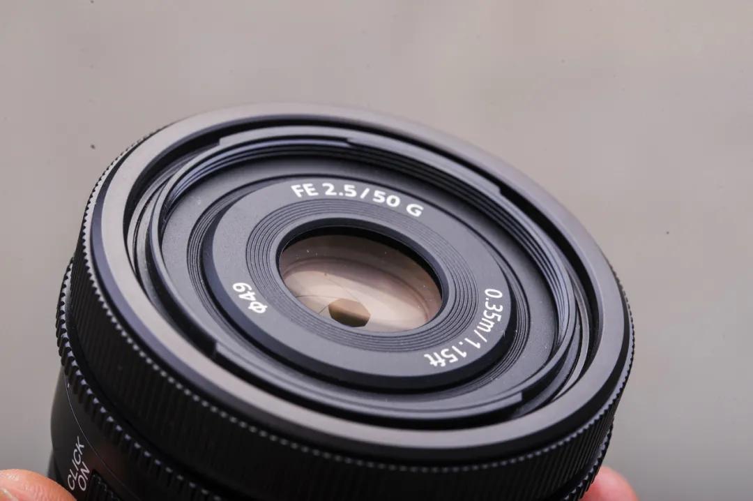 索尼定焦镜头推荐哪个,索尼最值得入手的定焦镜头