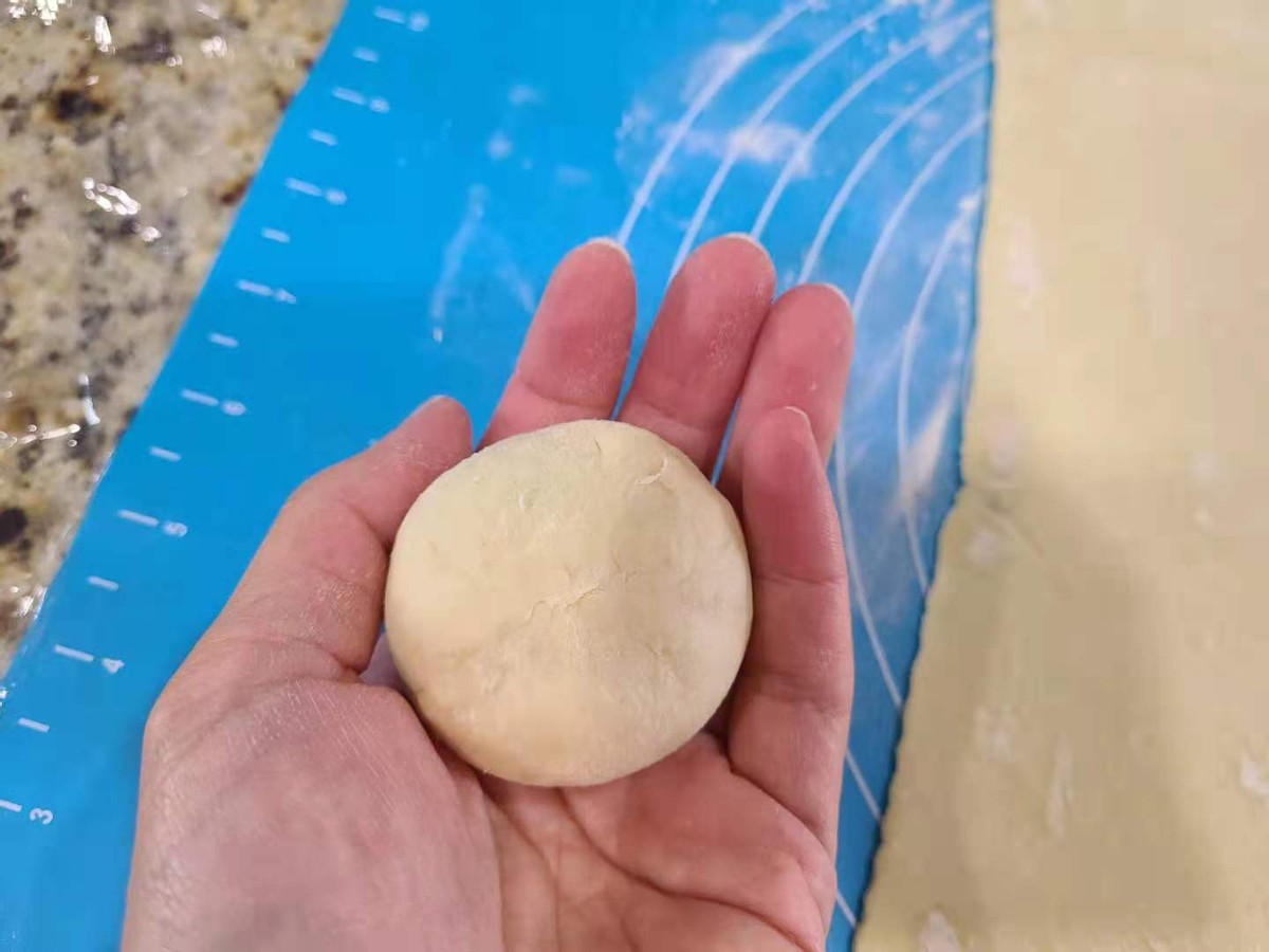 栗子豆沙奶黄椰香酥皮月饼,拉丝麻薯酥皮月饼的奶黄怎么做