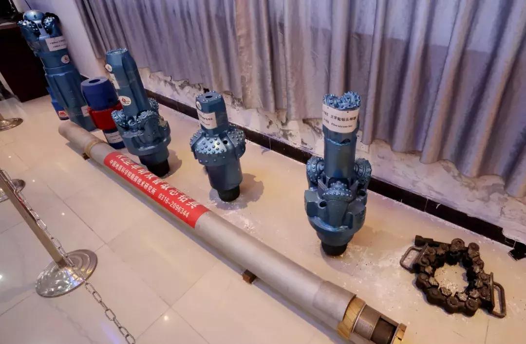 地球目前最深的探井,地球内部的奥秘全集