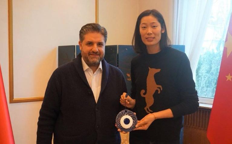 朱婷到总领事家庆祝春节,土耳其大使对朱婷评价