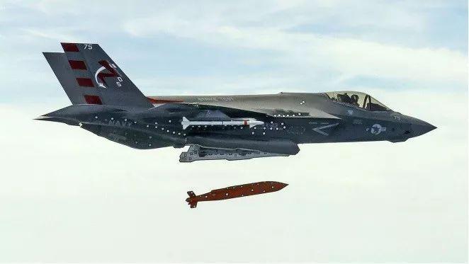 俄罗斯精确制导滑翔弹,俄罗斯雷霆滑翔导弹