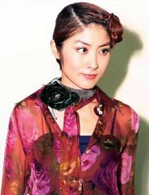 方形丝巾和丝巾扣,丝巾系法大全小方丝巾的打法