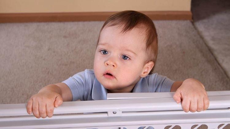 经常放屁但不臭是什么原因引起的,12岁的小孩放屁特别臭是什么原因