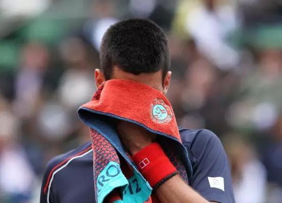 绿色儿童足球防护装备,运动夏令营必备用品