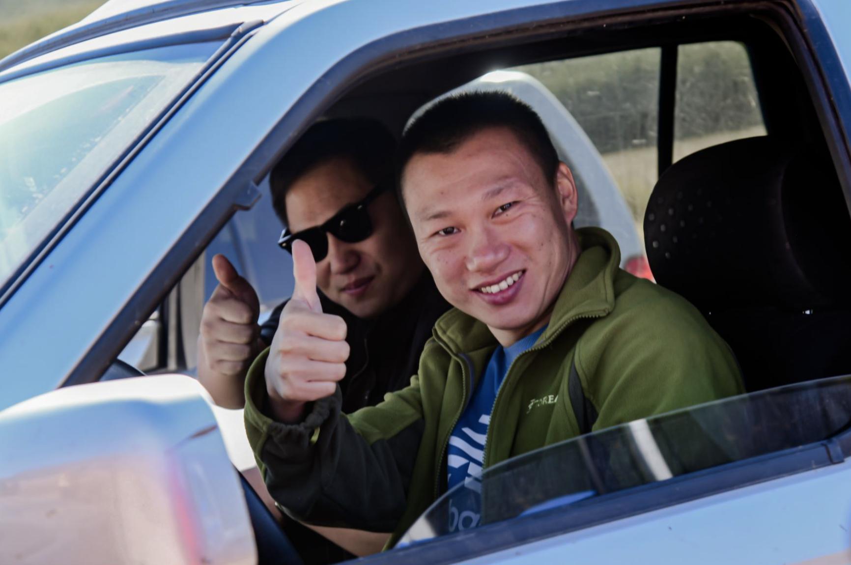 牧马人2.0t和普拉多4.0哪个好,普拉多与牧马人