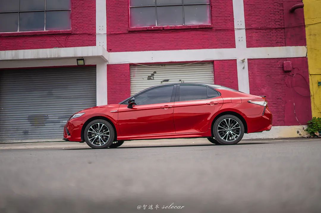 试乘试驾怎样可以吸引客户,试驾新一代凯美瑞双擎