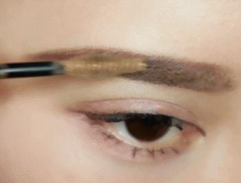 晚上睡觉化妆的正确步骤顺序,早上擦脸化妆的正确步骤顺序