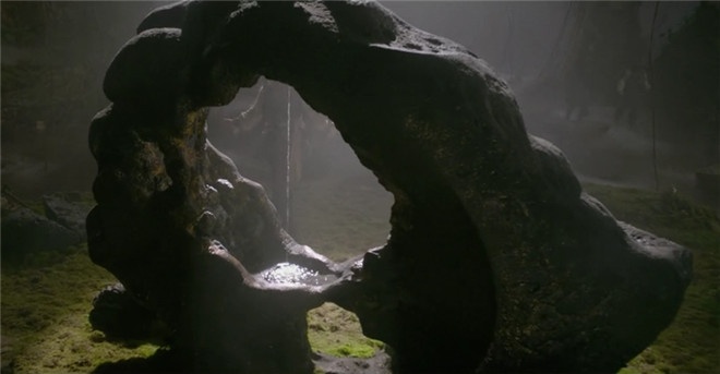 这本脑洞奇书，让我觉得“我是僵尸”