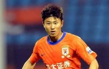 国足历史上最厉害的三个球员,国足最强的十大球员