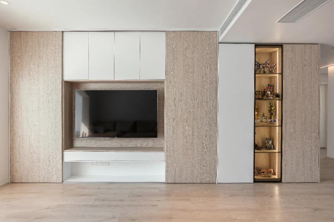 100平现代简约阳台装修风格,125平带阳台简约温馨装修风格